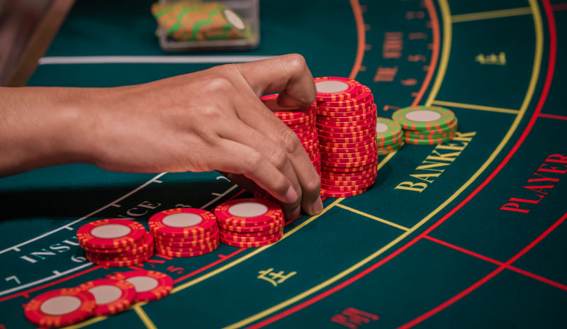 Baccarat Säännöt ja Strategiat